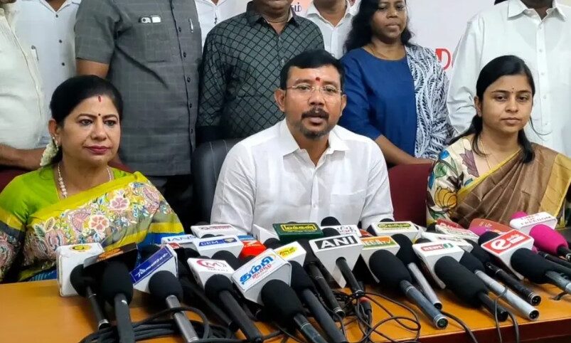 அரசு மருத்துவமனைகளில் நிலவும் எலிகள் பெருச்சாளிகள் தொல்லை – அமைச்சர் சம்பத்குமார் விளக்கம்