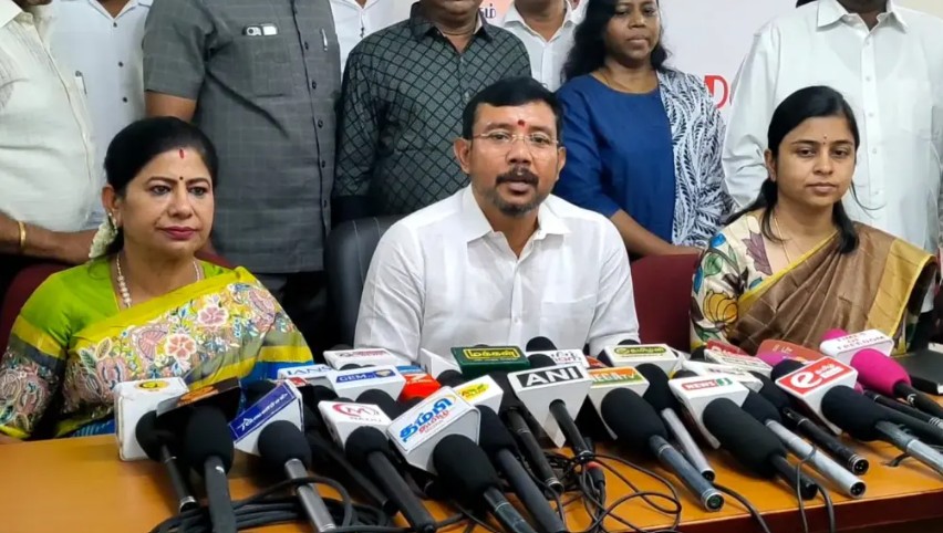 அரசு மருத்துவமனைகளில் நிலவும் எலிகள் பெருச்சாளிகள் தொல்லை – அமைச்சர் சம்பத்குமார் விளக்கம்