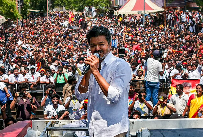 முதல்வர் விஜய் கரூர் வருகை… தீவிர ஏற்பாட்டில் சிக்கலா..?