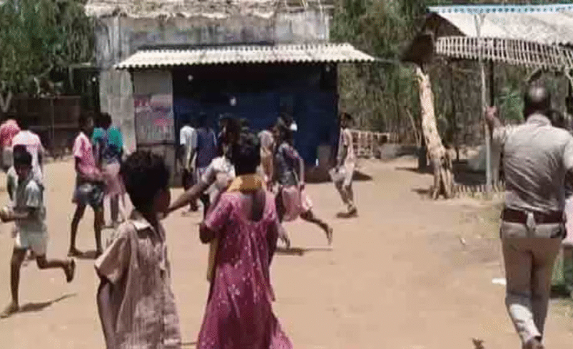 அரியலூர்: TASMAC போராட்டம்- மாணவிகள் மீது தாக்குதலா? நடந்தது என்ன?