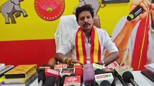 திமுகவில் அடுத்த மு.அமைச்சர் தலைமறைவா..?